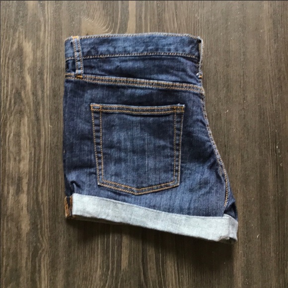 Banana Republic Denim Shorts - Picture 3 of 4